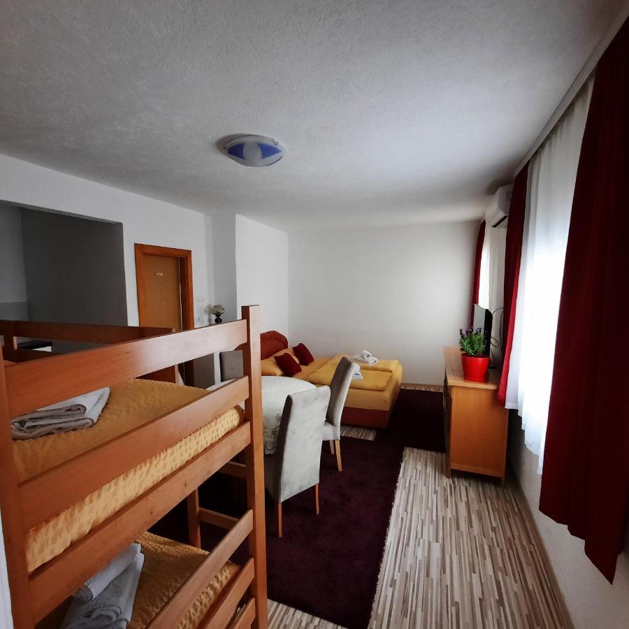 Guest House Nana Μόσταρ Εξωτερικό φωτογραφία