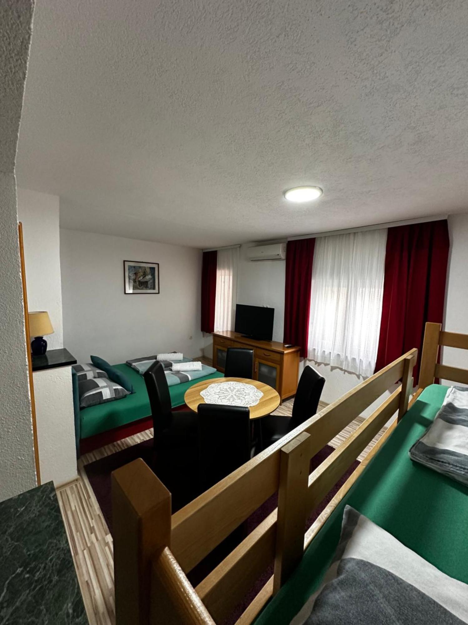 Guest House Nana Μόσταρ Εξωτερικό φωτογραφία