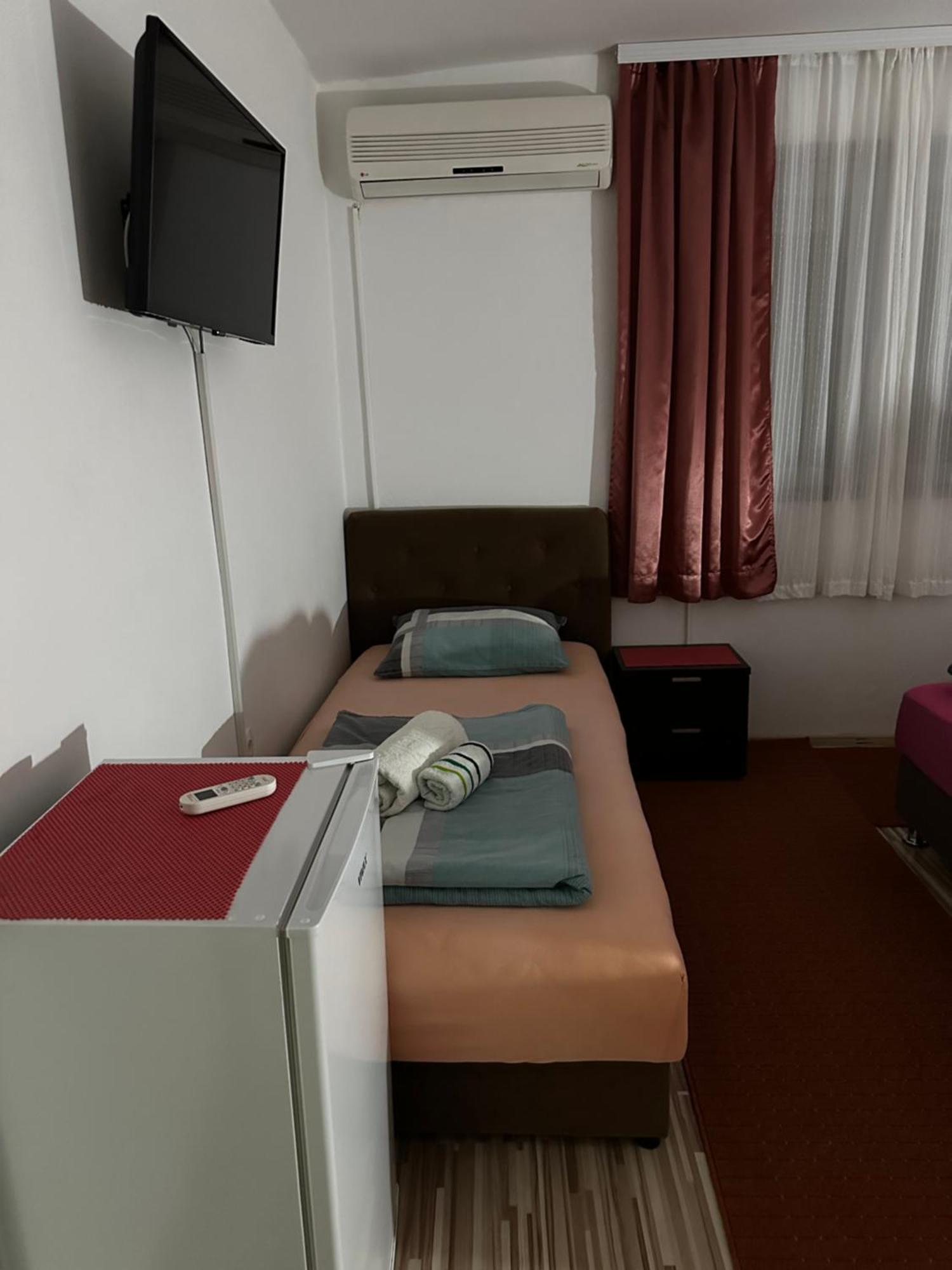 Guest House Nana Μόσταρ Εξωτερικό φωτογραφία