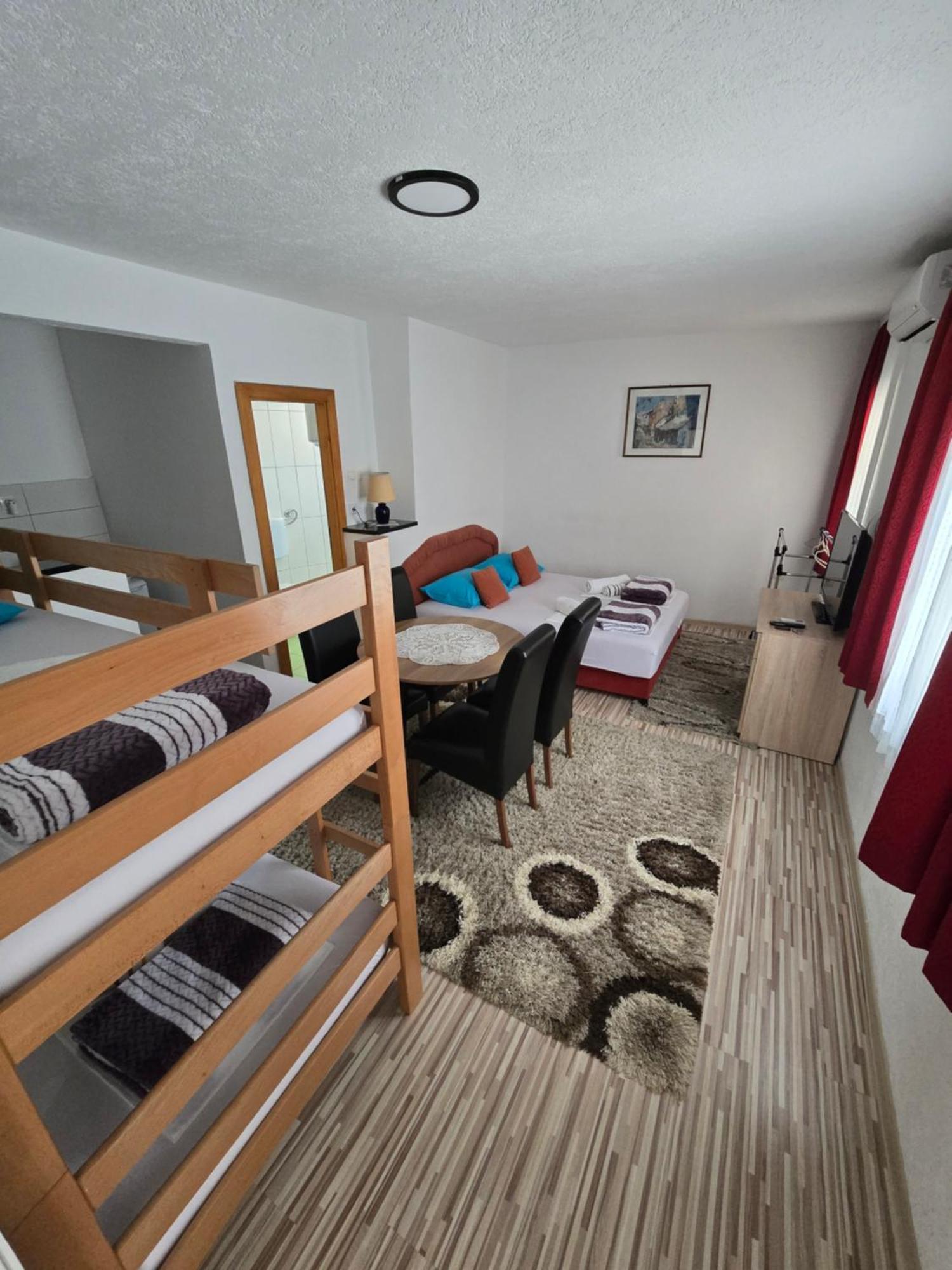 Guest House Nana Μόσταρ Εξωτερικό φωτογραφία