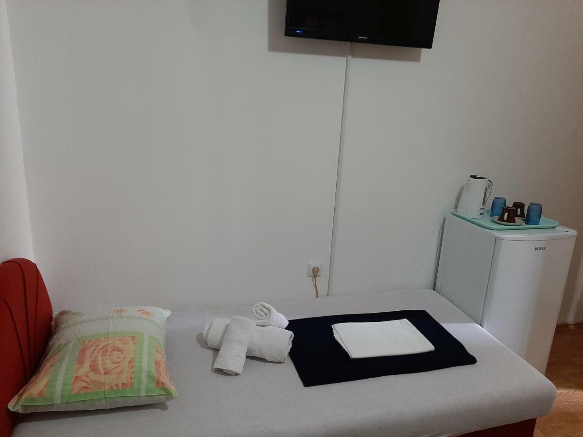 Guest House Nana Μόσταρ Εξωτερικό φωτογραφία